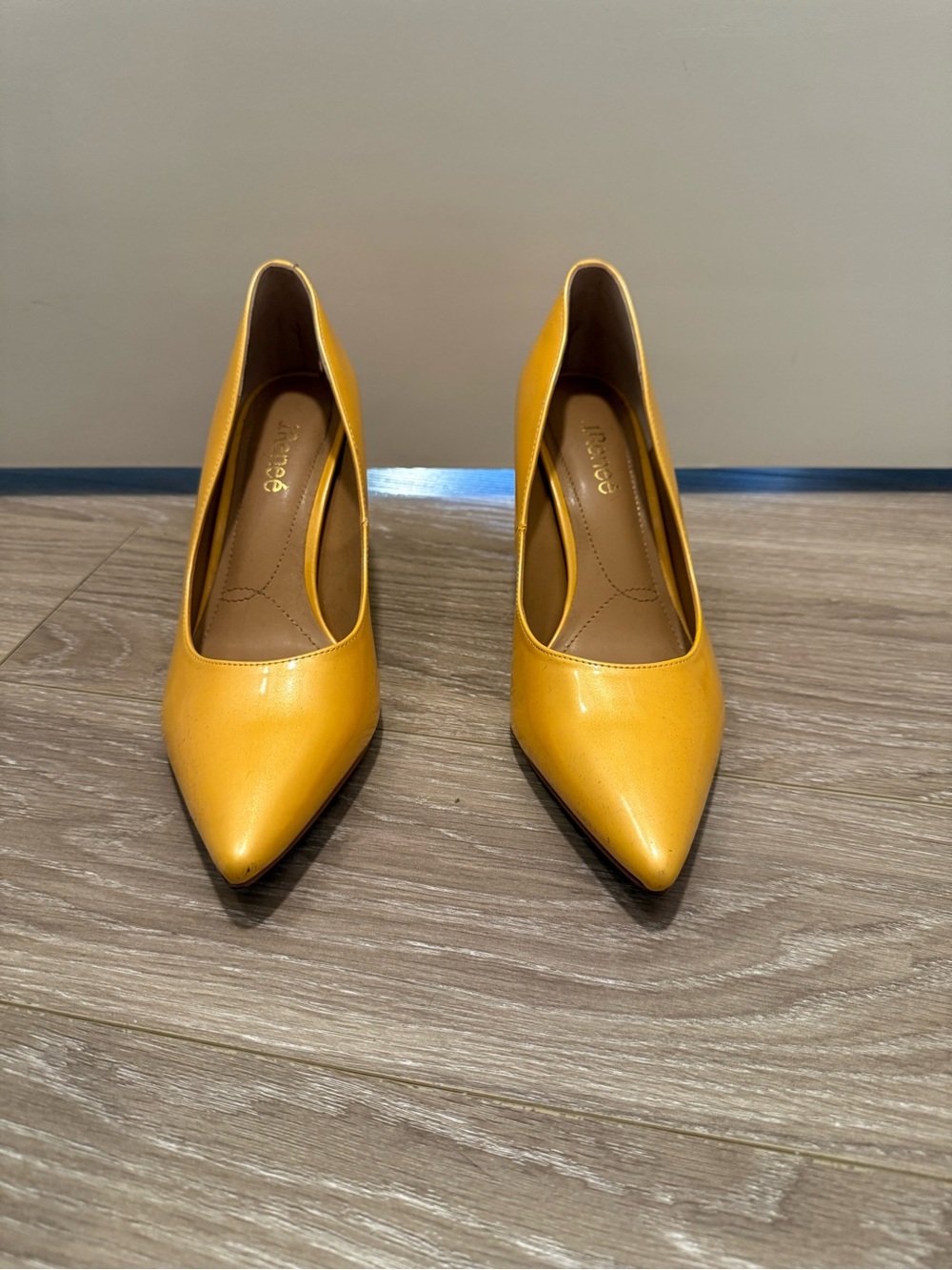 Yellow Pointed-Toe Women's Heels | Size 10M